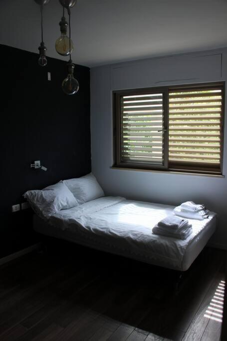 Villa קשת בענן à Modiin Extérieur photo