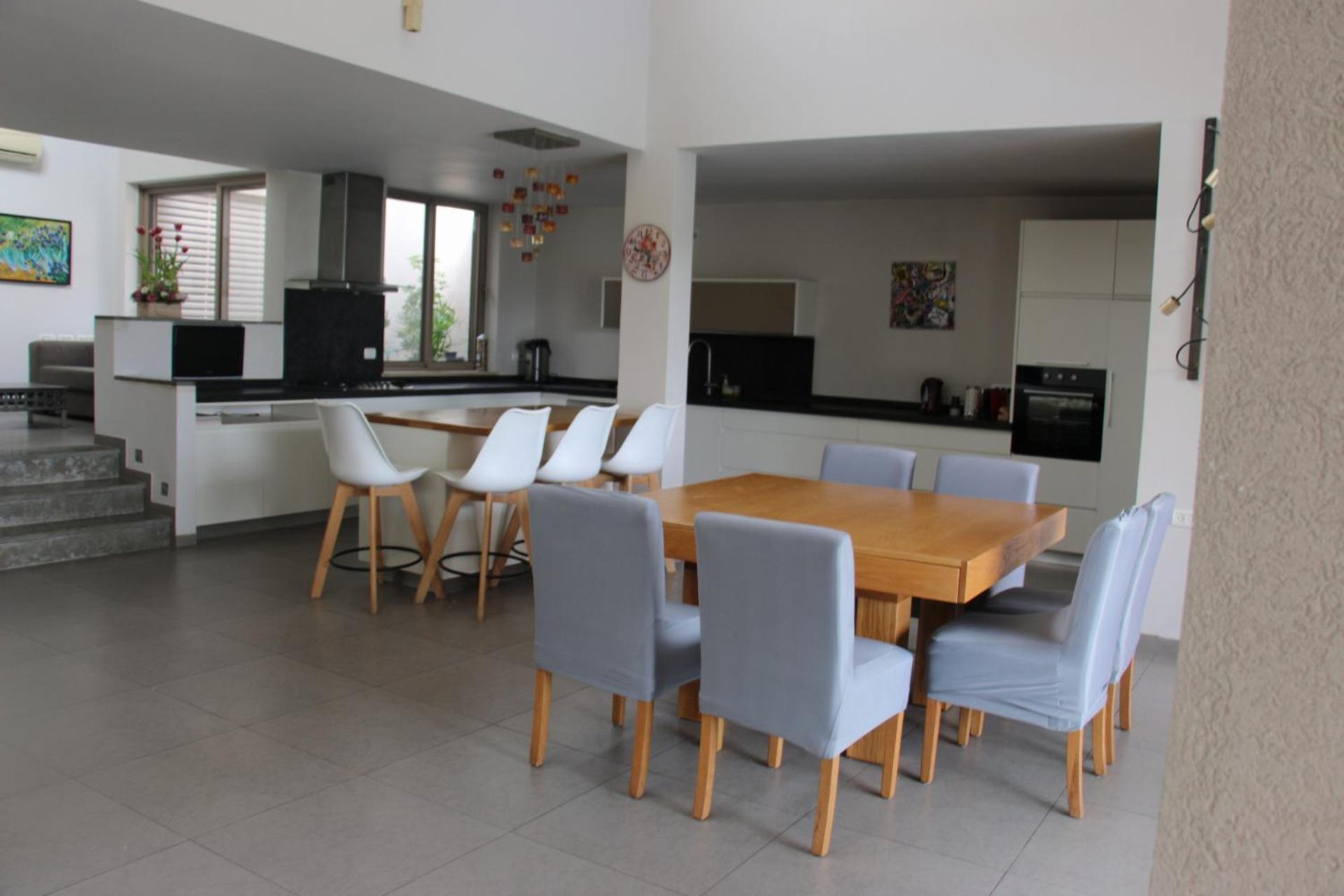 Villa קשת בענן à Modiin Extérieur photo